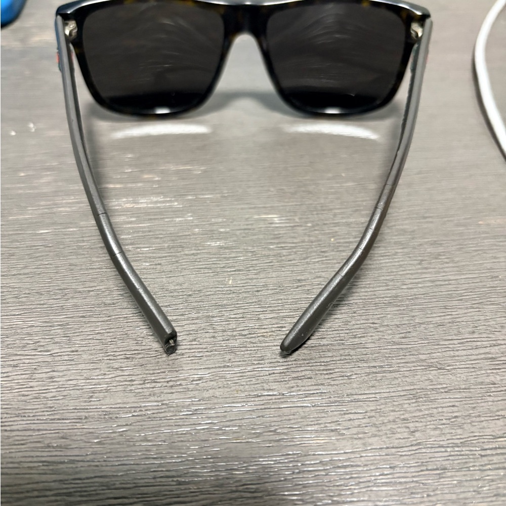 Gucci Sunglasses - Picture 9 of 14